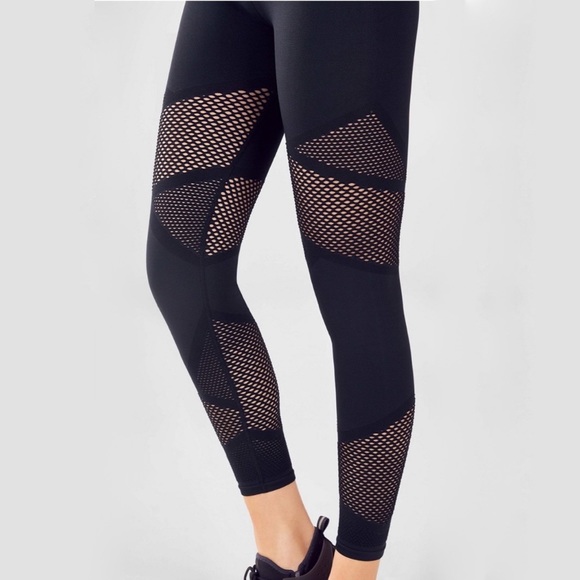 FABLETICS Mosaic High-Waisted 7/8 Leggings - Picture 3 of 14